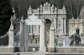  Dolmabahce Palace 